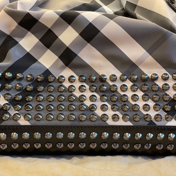 Burberry Salisbury Check Tote - Picture 5 of 12